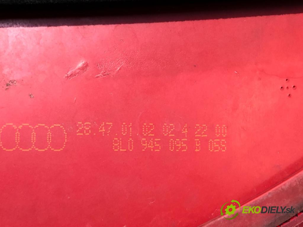 AUDI A3 8L liftback 2000 75 kW 1.6 1595 světlo levý zadní část