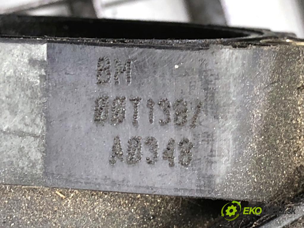 AUDI A3 8L liftback 2000 75 kW 1.6 1595 potrubí sání  (Sací potrubí)