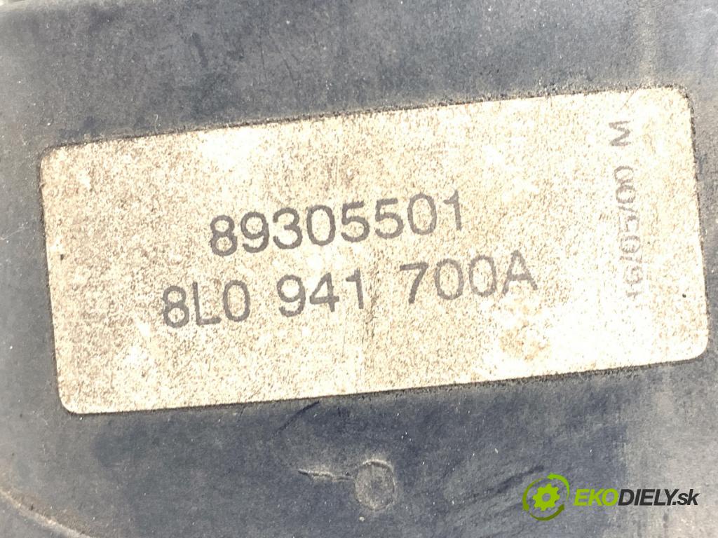 AUDI A3 8L liftback 2000 75 kW 1.6 1595 hmlové svetlo, hmlovka pravý přední část 8L0941700A