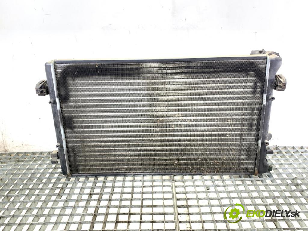 AUDI A3 8L liftback 2000 75 kW 1.6 1595 chladič vody  (Vodní chladič)