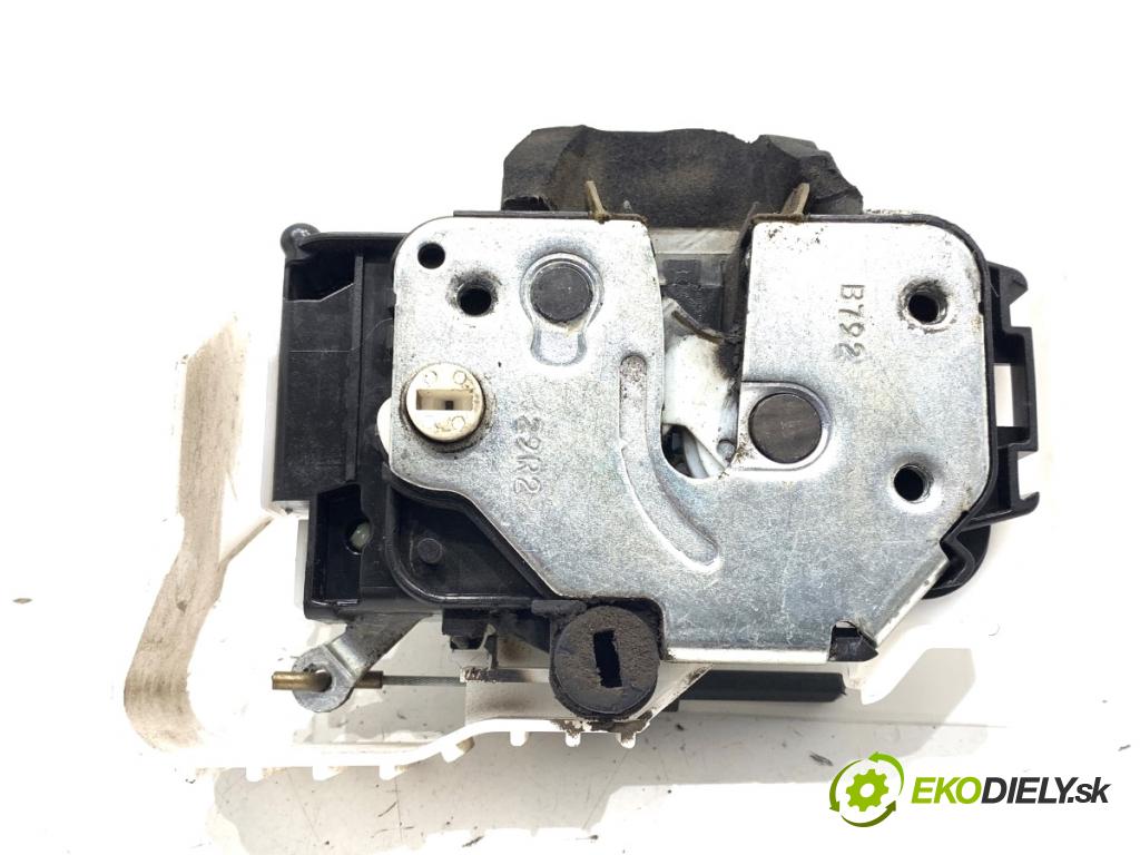 FIAT DOBLO II Autobus 2018 70 kW 1.4 (263AXA1A) 1368 zámok dveře pravý zadní část 519348550