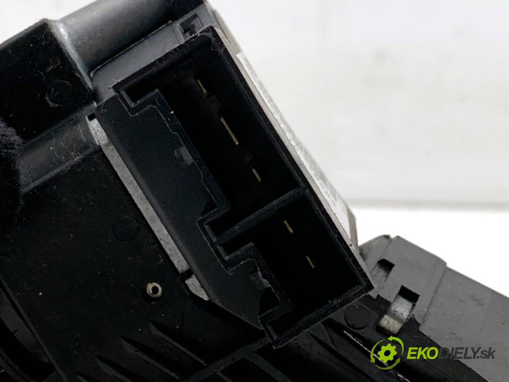 FIAT DOBLO II Autobus 2018 70 kW 1.4 (263AXA1A) 1368 spinačka 00519285260 (Spínacia skrinka)