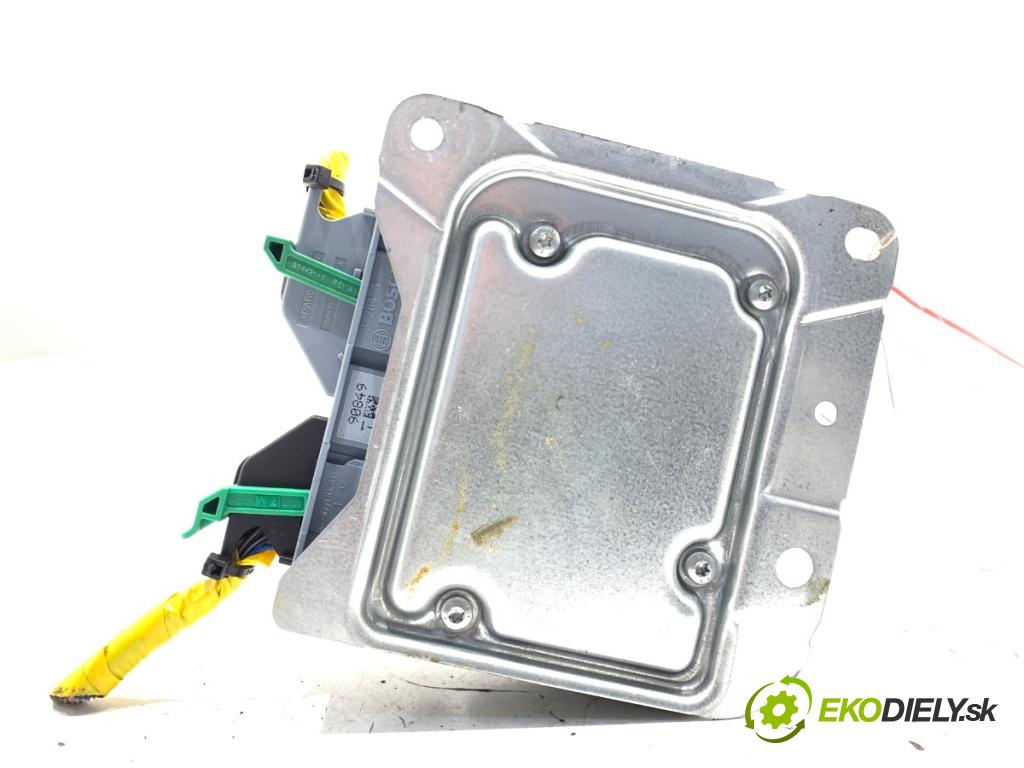 FIAT DOBLO II Autobus 2018 70 kW 1.4 (263AXA1A) 1368 senzor airbag 0285012824 (Snímač)