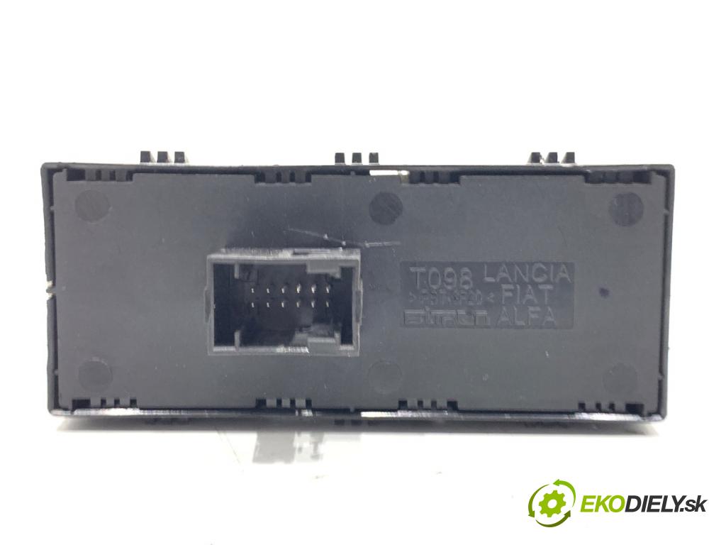 FIAT DOBLO II Autobus 2018 70 kW 1.4 (263AXA1A) 1368 Prepínač okien 7354986800 (Prepínacie páčky pod volantom)