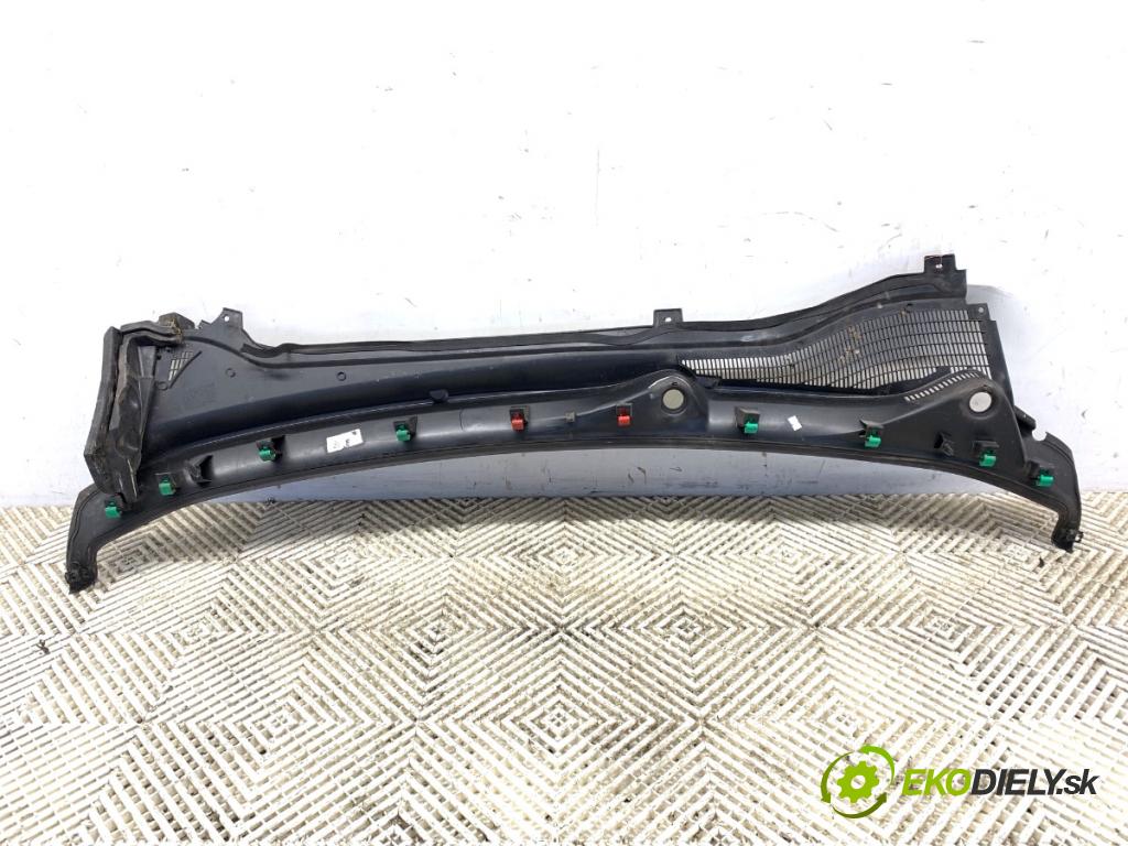 FIAT DOBLO II Autobus 2018 70 kW 1.4 (263AXA1A) 1368 Torpédo, plast pod čelné okno 735600340 (Torpédo (plast pod čelným sklom))