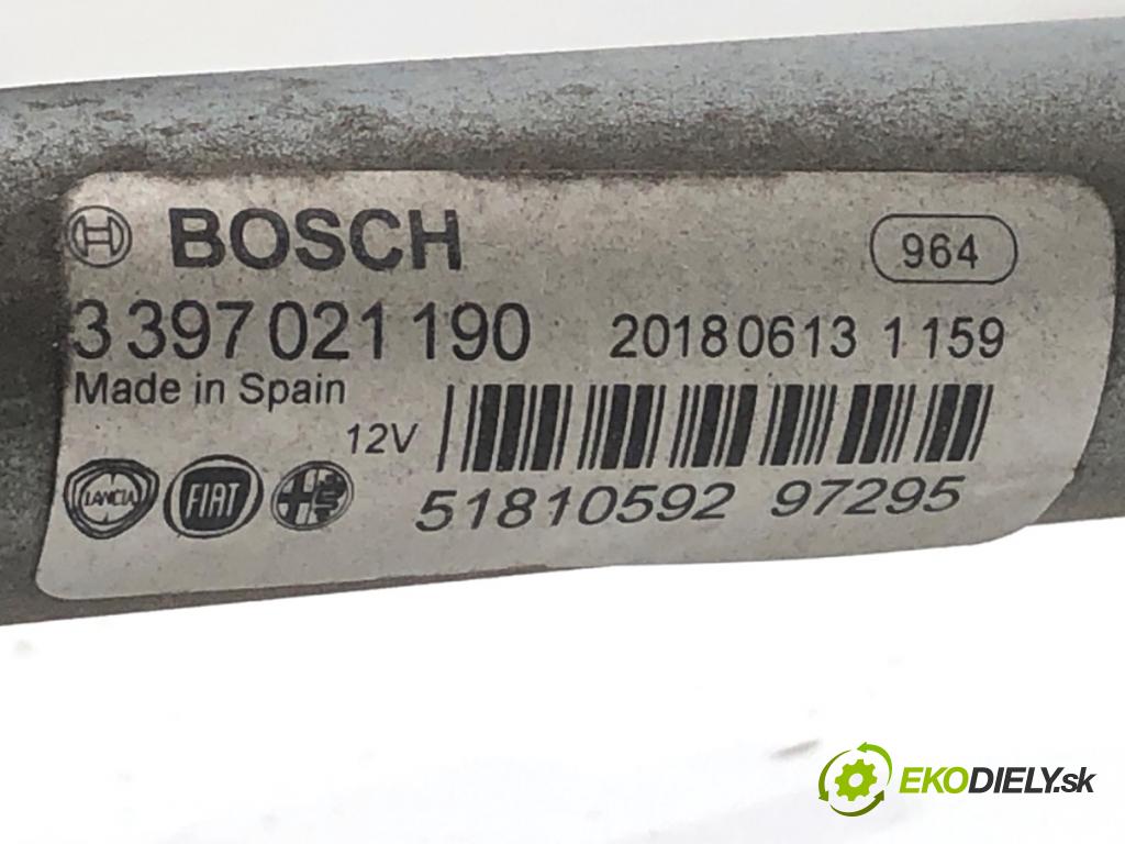 FIAT DOBLO II Autobus 2018 70 kW 1.4 (263AXA1A) 1368 Mechanizmus stieračov predný 51810592 (Motorček stieračov predný)