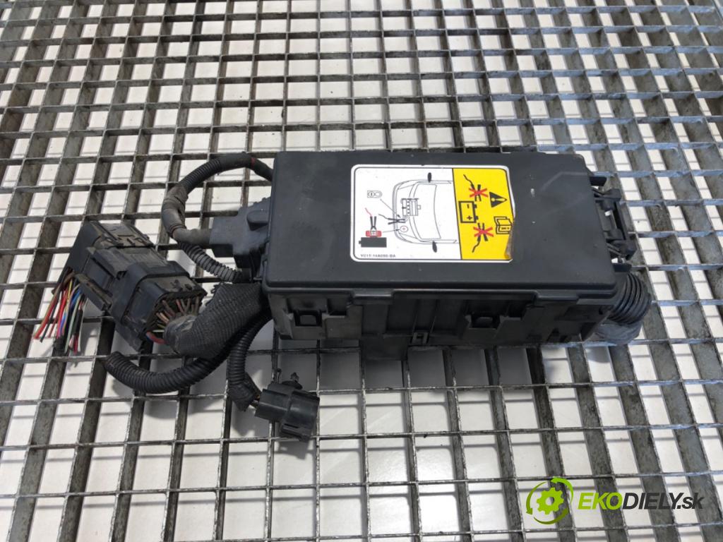 FORD TRANSIT IV Autobus 2002 74 kW 2.0 DI (F_E_, F_F_, F_G_) 1998 skříňka poistková  (Pojistková skříňka)