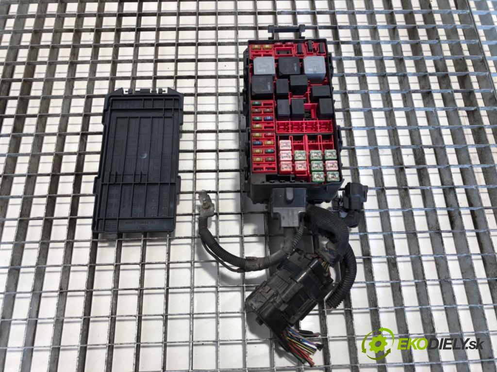 FORD TRANSIT IV Autobus 2002 74 kW 2.0 DI (F_E_, F_F_, F_G_) 1998 skříňka poistková  (Pojistková skříňka)