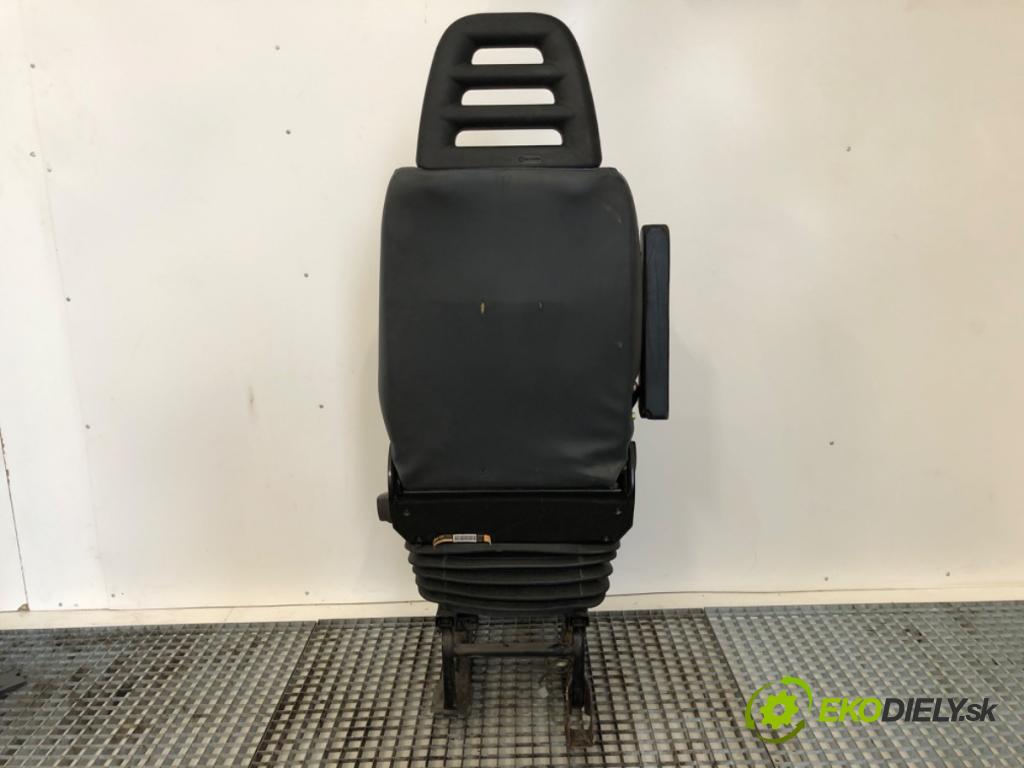 IVECO DAILY III Platforma / podwozie 2000 92 kW 50 C 13 2798 sedadlo levý přední část