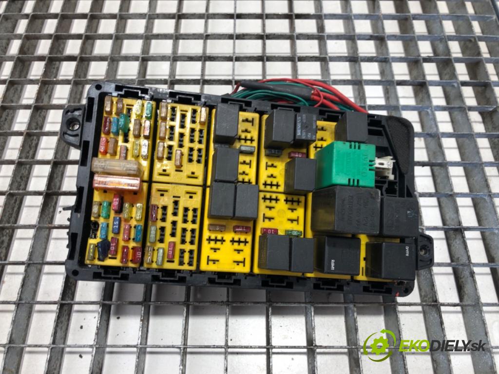 IVECO DAILY III Platforma / podwozie 2000 92 kW 50 C 13 2798 skříňka poistková  (Pojistková skříňka)