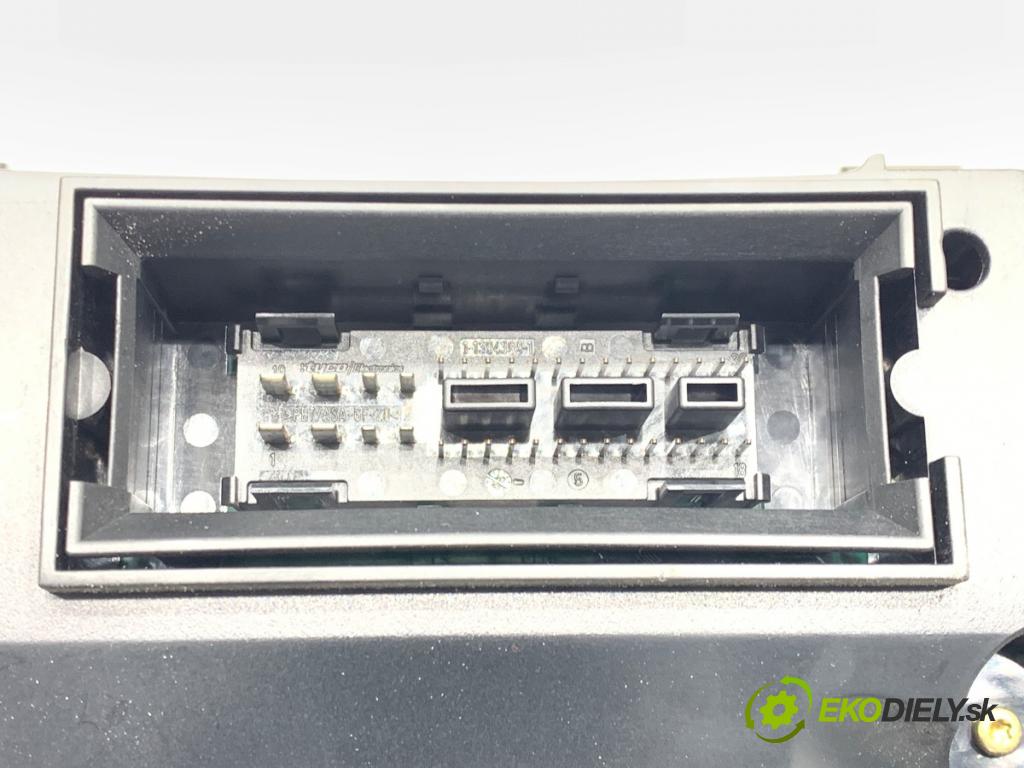 VW TOURAN nadwozie wielkoprzestrzenne (MPV) 2005 77 kW 1.9 TDI 1896 Prístrojovka 1T0920872A (Prístrojová doska)