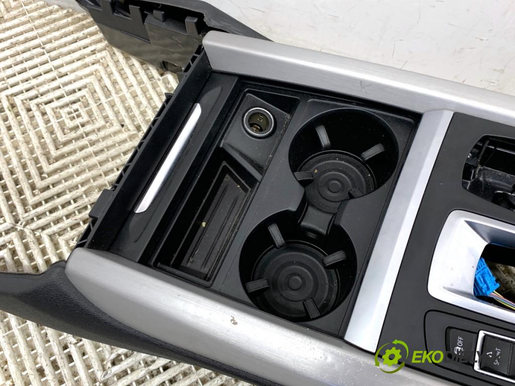 AUDI Q5 FY ---  --- --- --- Tunel stredový 4K1864261D (Stredový tunel)