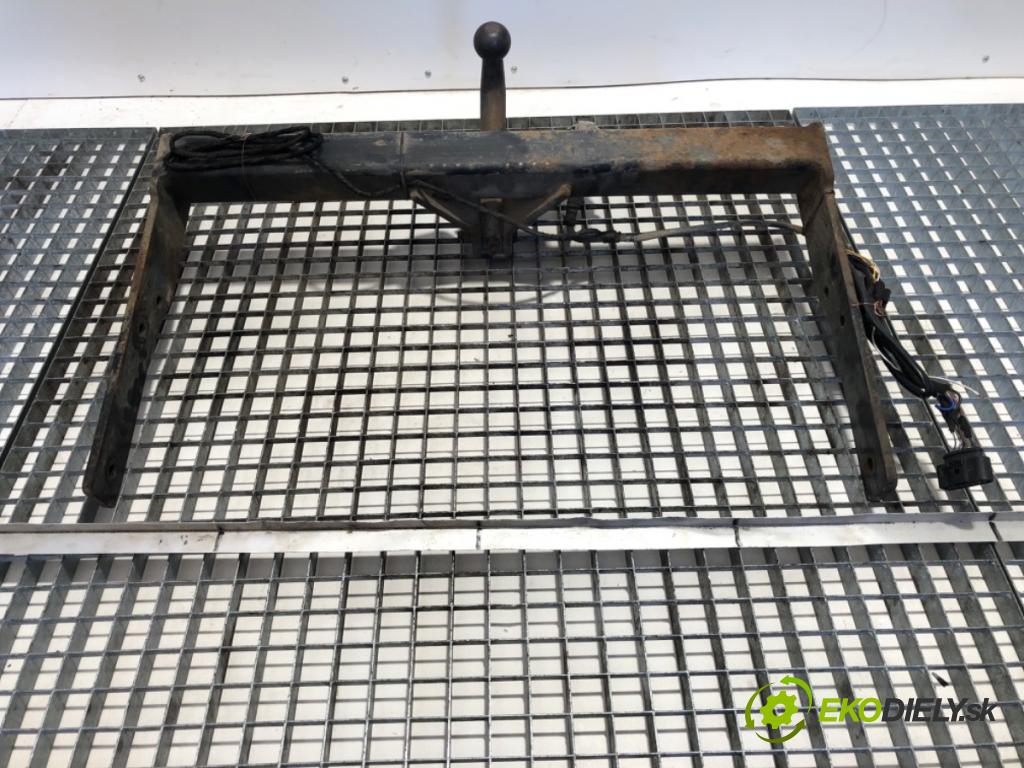 VW TRANSPORTER T5 Autobus 2005 63 kW 1.9 TDI 1896 Hák tažné zařízení  (Tažné zařízení)