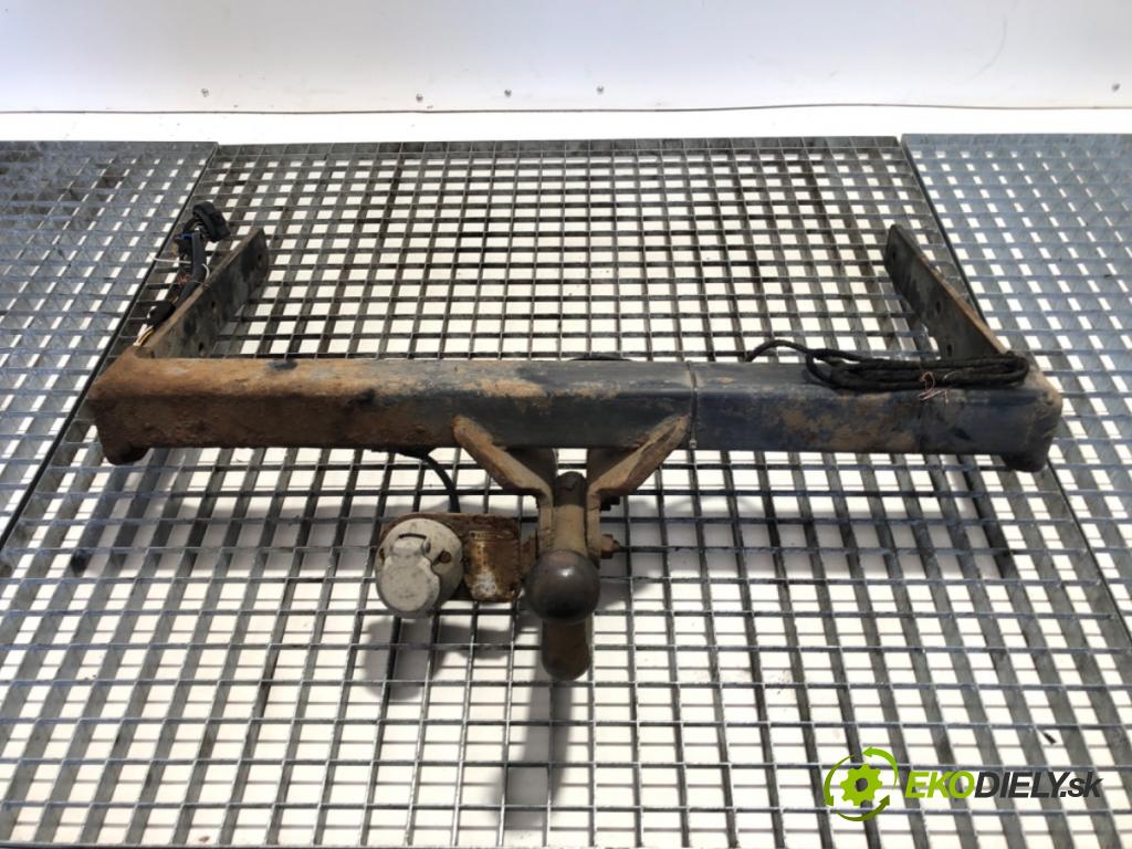 VW TRANSPORTER T5 Autobus 2005 63 kW 1.9 TDI 1896 Hák tažné zařízení  (Tažné zařízení)