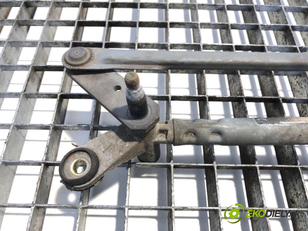 VW TRANSPORTER T5 Autobus 2005 63 kW 1.9 TDI 1896 Mechanizmus stieračov predný  (Motorček stieračov predný)