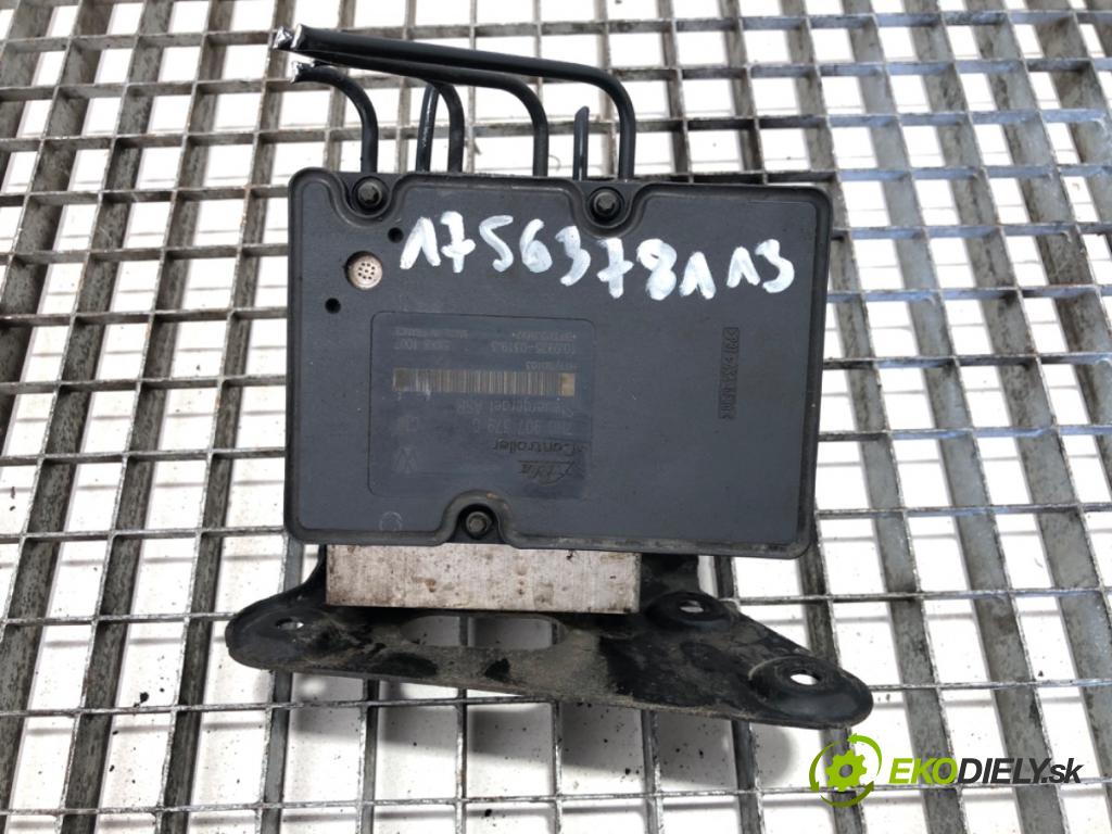 VW TRANSPORTER T5 Autobus 2005 63 kW 1.9 TDI 1896 Pumpa ABS 7H0907379G (Pumpa ABS)