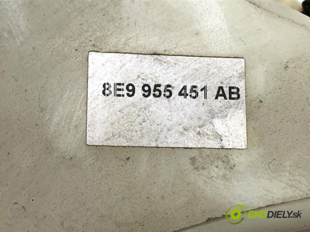 AUDI A4 B6 Kombi 2003 120 kW 2.5 TDI 2496 nádržka ostřikovačů 8E0955453AQ