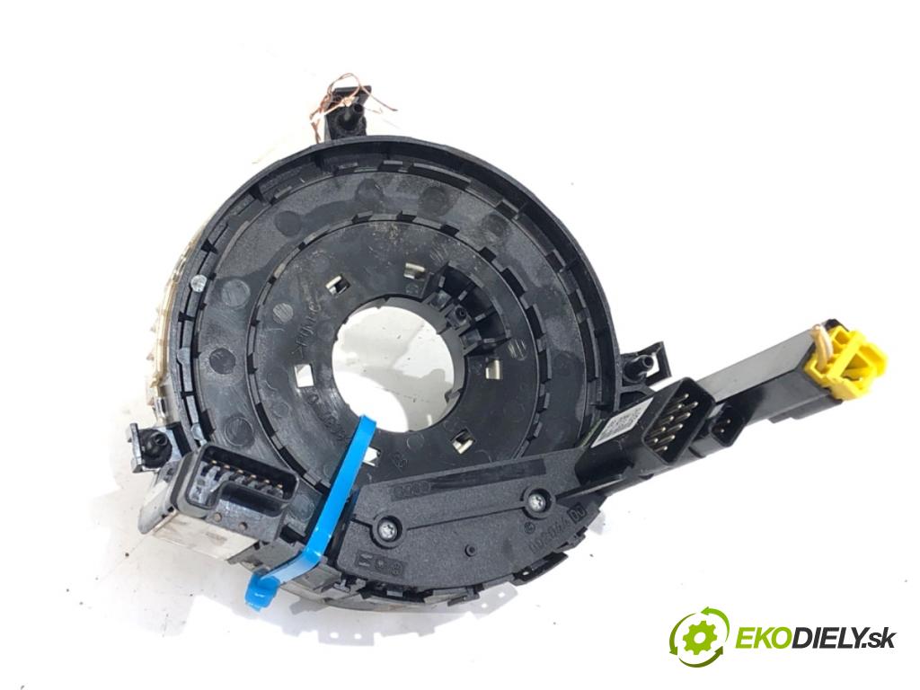 AUDI A4 B6 Kombi 2003 120 kW 2.5 TDI 2496 kroužek slimák airbag 8E0953541D (Airbag)