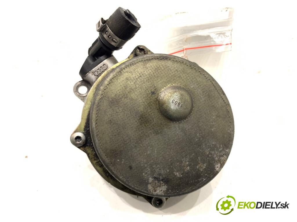 AUDI A4 B6 Kombi 2003 120 kW 2.5 TDI 2496 pumpa vakuová 057145100C