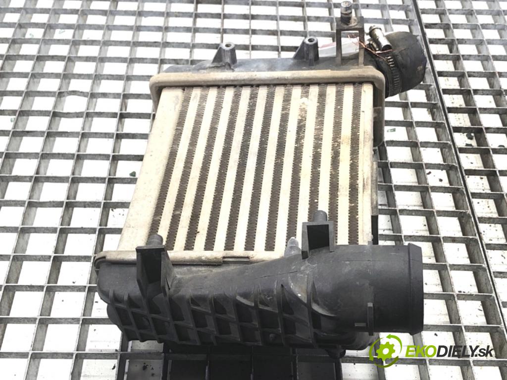 AUDI A4 B6 Kombi 2003 120 kW 2.5 TDI 2496 intercooler 8E0145806C (Intercooler (chladič nasávaného vzduchu))
