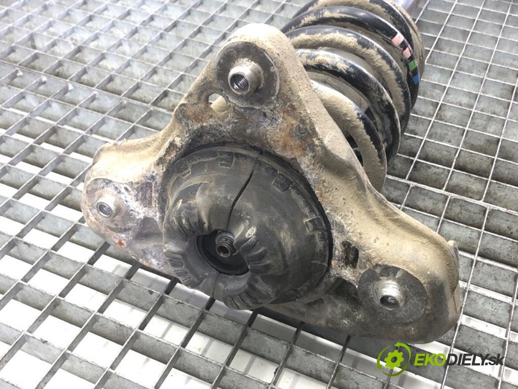 AUDI A4 B6 Kombi 2003 120 kW 2.5 TDI 2496 tlumič levý přední část ZE