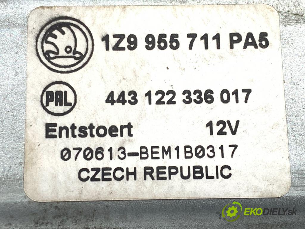 SKODA OCTAVIA II liftback 2007 77 kW 1.9 TDI 1896 motor stěračů zadní část 1Z9955711
