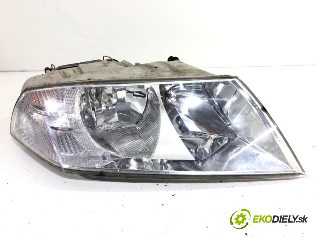 SKODA OCTAVIA II liftback 2007 77 kW 1.9 TDI 1896 světlomet pravý přední část 