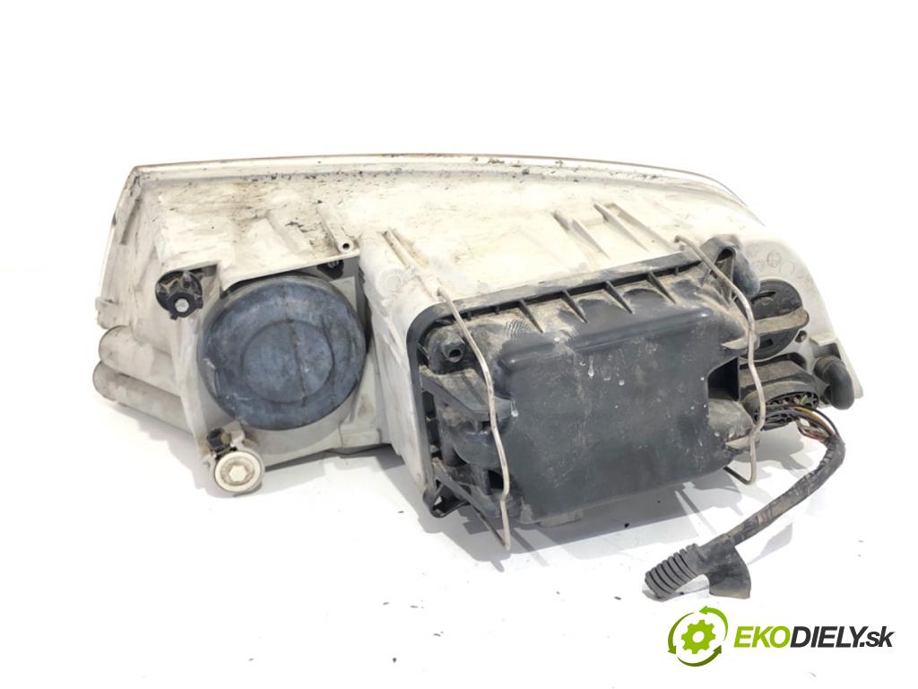 SKODA OCTAVIA II liftback 2007 77 kW 1.9 TDI 1896 světlomet pravý přední část