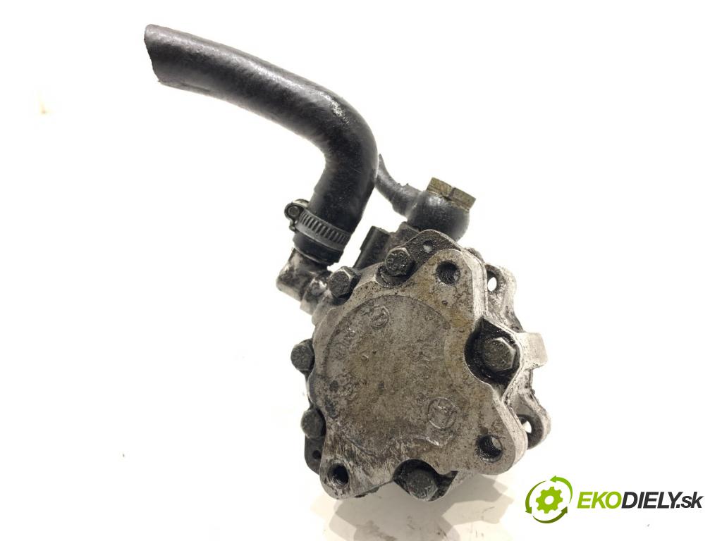 AUDI A6 C5 Kombi 1999 110 kW 2.5 TDI quattro 2496 pumpa servočerpadlo 4B0145155R (Servočerpadlo)