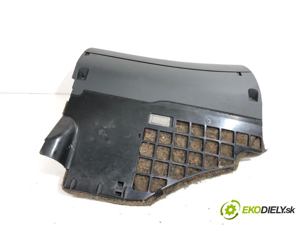 AUDI A6 C5 Kombi 1999 110 kW 2.5 TDI quattro 2496 Priehradka, kastlík spolujazdca  (Priehradka (kastlík))