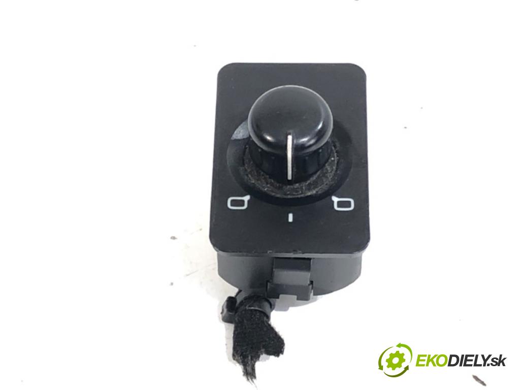 AUDI A6 C5 Kombi 1999 110 kW 2.5 TDI quattro 2496 Prepínač nastavenia spätných zrkadiel 4B0959565A (Prepínacie páčky pod volantom)