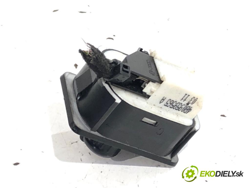 AUDI A6 C5 Kombi 1999 110 kW 2.5 TDI quattro 2496 Prepínač nastavenia spätných zrkadiel 4B0959565A (Prepínacie páčky pod volantom)