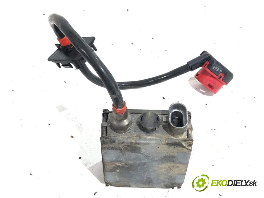 AUDI A6 C5 Kombi 1999 110 kW 2.5 TDI quattro 2496 Menič XENON 4B0941471 (Riadiaca jednotka xenónu)