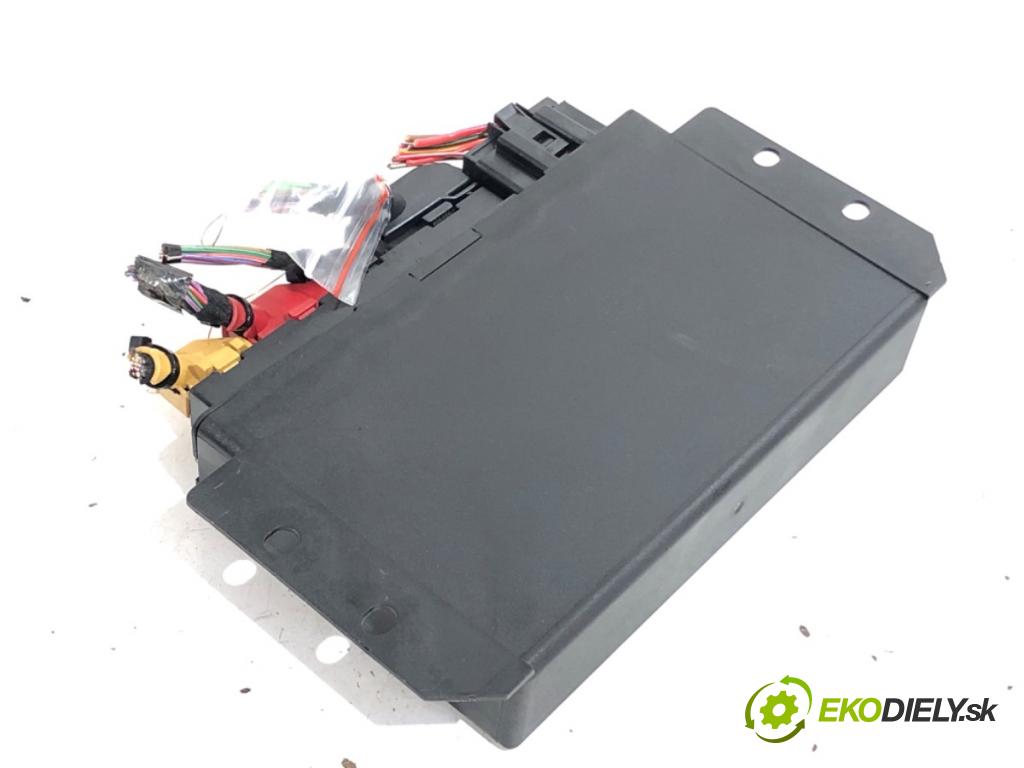 AUDI A6 C5 Kombi 1999 110 kW 2.5 TDI quattro 2496 Modul komfortu 4B0962258E (Modul komfortu)