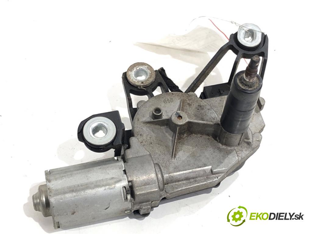 VW FOX liftback 2006 51 kW 1.4 TDI 1422 motor stěračů zadní část 5Z6955711