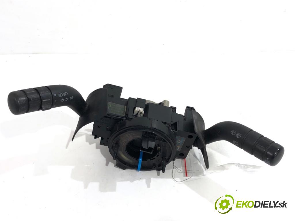 VW FOX liftback 2006 51 kW 1.4 TDI 1422 Prepínač kombinovaný  (Prepínacie páčky pod volantom)