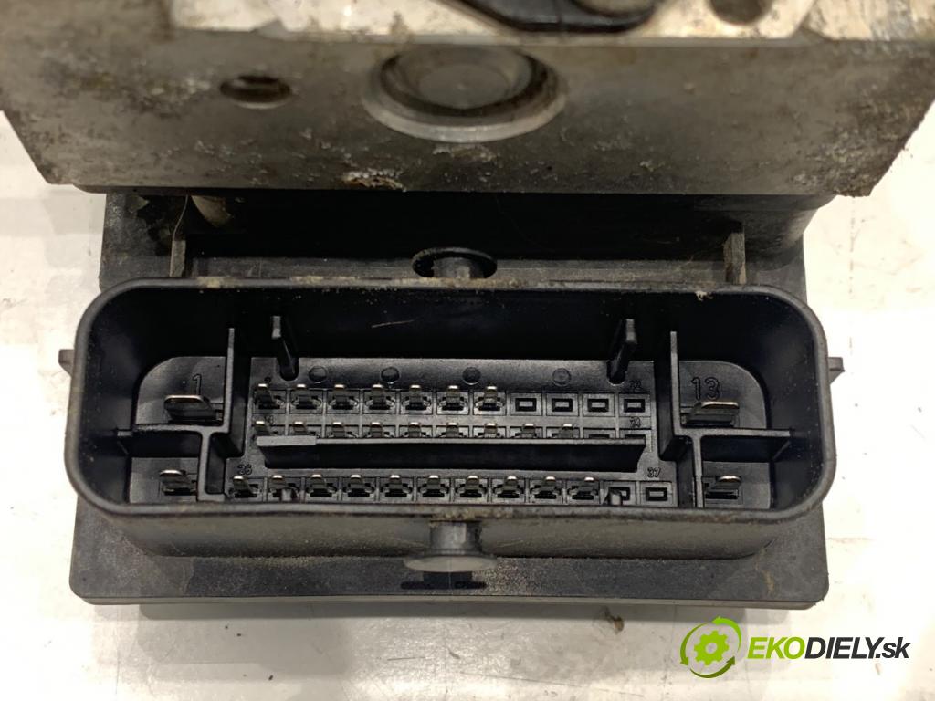 VW FOX liftback 2006 51 kW 1.4 TDI 1422 Pumpa ABS 5Z0907379A (Pumpa ABS)