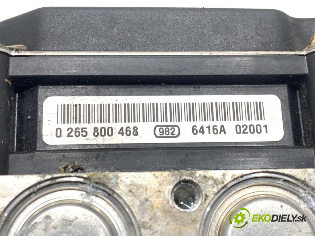 VW FOX liftback 2006 51 kW 1.4 TDI 1422 pumpa ABS 5Z0907379A (Pumpa ABS)