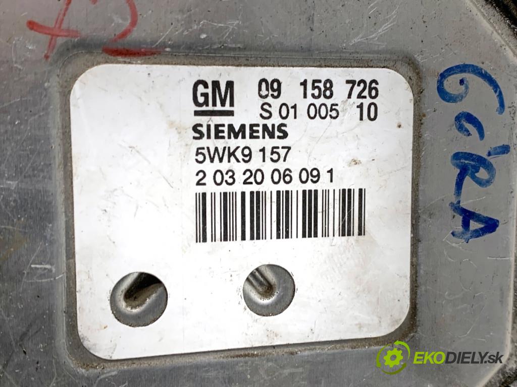 OPEL ZAFIRA A nadwozie wielkoprzestrzenne (MPV)  92 kW 1.8 16V (F75) 1796 riadiaca jednotka Motor 09158726 (Riadiaca jednotka)