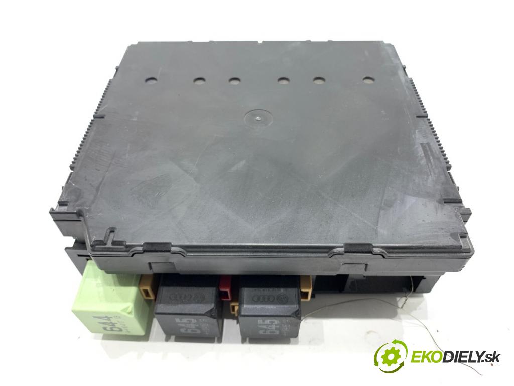 VW TOURAN nadwozie wielkoprzestrzenne (MPV) 2011 103 kW 2.0 TDI 1968 Modul komfortu 5K0937086F (Modul komfortu)