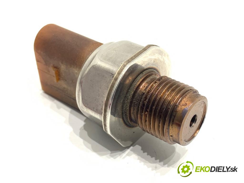 VW TOURAN nadwozie wielkoprzestrzenne (MPV) 2011 103 kW 2.0 TDI 1968 Snímač tlaku paliva 03L906051 (Snímač)