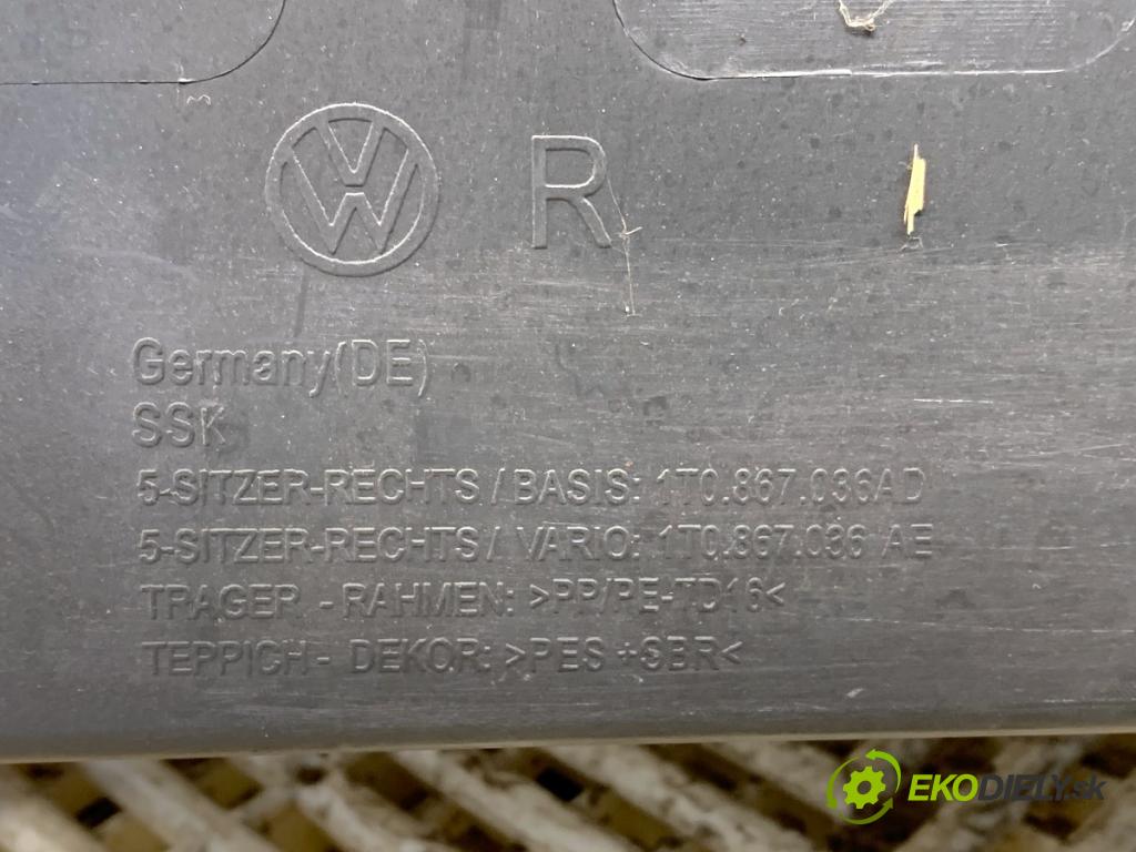 VW TOURAN nadwozie wielkoprzestrzenne (MPV) 2011 103 kW 2.0 TDI 1968 ča kufra pravý 1T0867036AD