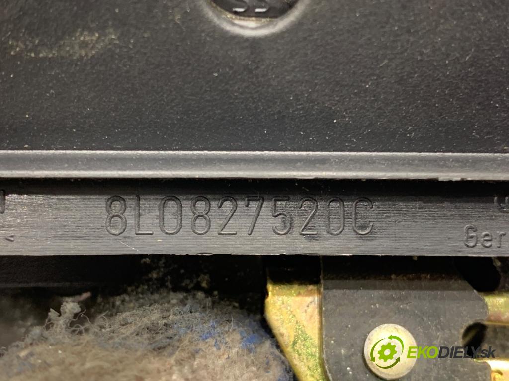 AUDI A3 8L liftback 2002 75 kW 1.6 1595 zámok dveří zadní část 8L0827520C