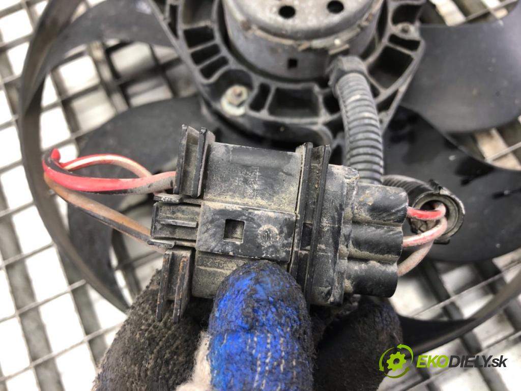 AUDI A3 8L liftback 2002 75 kW 1.6 1595 ventilátor chladiče 1J0959455F (Ventilátor)