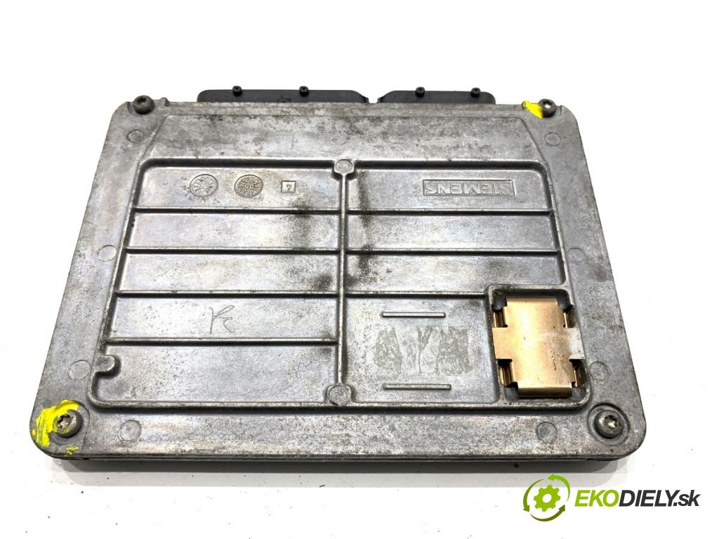 AUDI A3 8L liftback 2002 75 kW 1.6 1595 riadiaca jednotka Motor 06A906033J (Riadiaca jednotka)