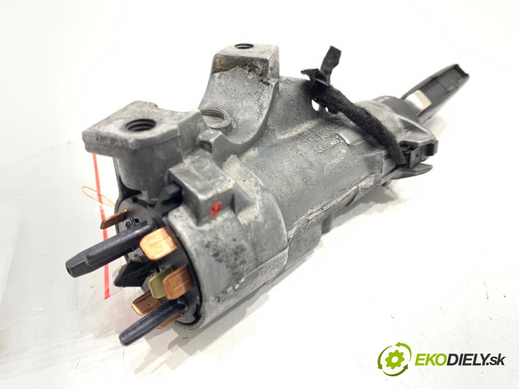 AUDI A3 8L liftback 2002 75 kW 1.6 1595 spinačka 4B0905851C (Spínacia skrinka)