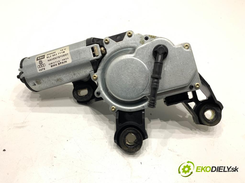 AUDI A3 8L liftback 2002 75 kW 1.6 1595 motor stěračů zadní část 8L0955711B