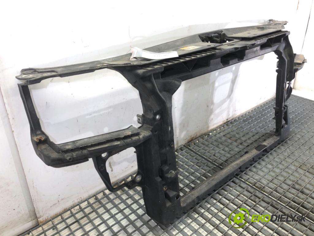 AUDI A3 8L liftback 2002 75 kW 1.6 1595 držák přední část  (Přední výztuha)