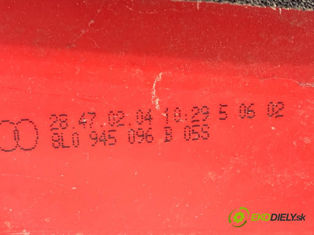 AUDI A3 8L liftback 2002 75 kW 1.6 1595 světlo pravý zadní část 8L0945096B