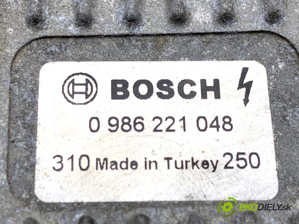 AUDI A3 8L liftback 2002 75 kW 1.6 1595 Cievka zapaľovacia 0986221048 (Zapaľovacia cievka)